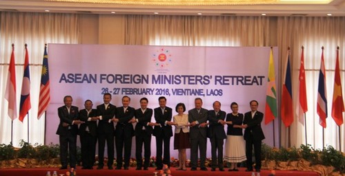 Phó Thủ tướng, Bộ trưởng Ngoại giao Phạm Bình Minh dự Hội nghị hẹp Ngoại trưởng ASEAN 2016 - ảnh 1